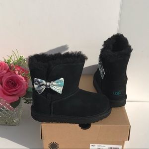 UGG Kenzie Tie Dye Bow